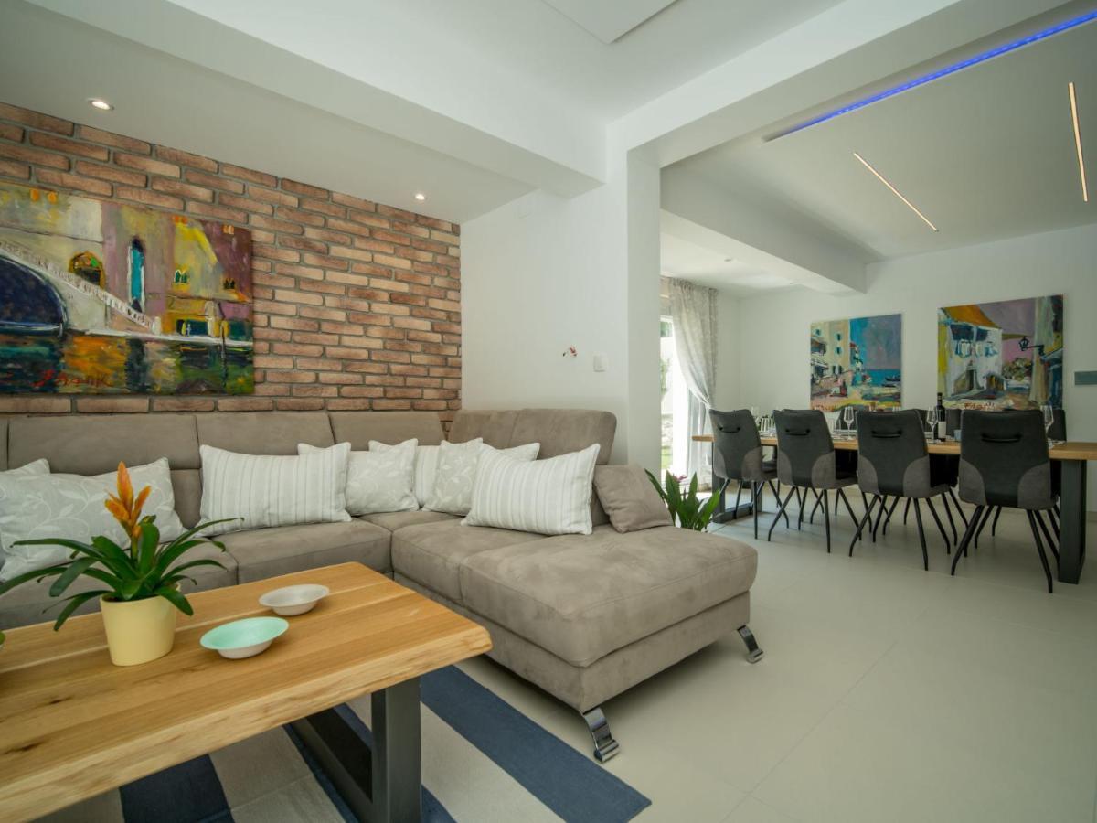Holiday Home Andela By Interhome Dobrinj Kültér fotó