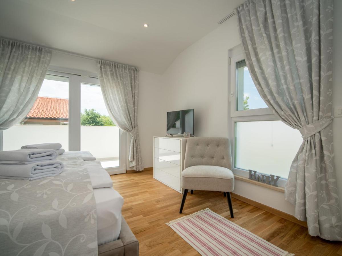 Holiday Home Andela By Interhome Dobrinj Kültér fotó